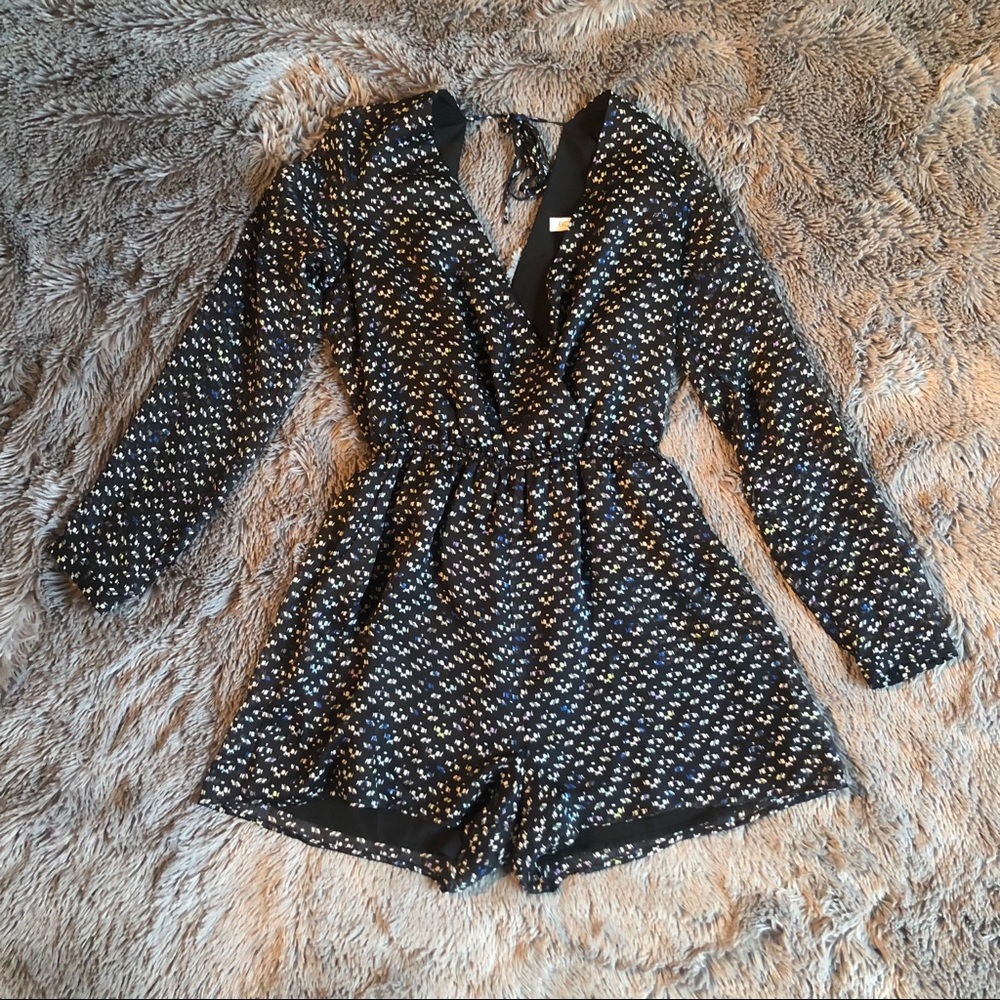 BCBGENERATION long sleeve shorts romper